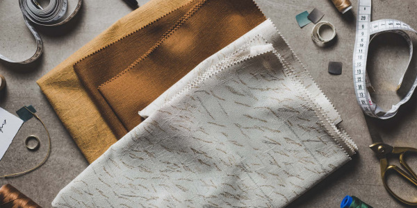 Kas yra pasirašyti audiniai ir kodėl verta į juos investuoti – išsamus vadovas