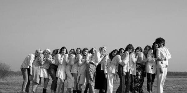 Delle donne, con le donne. Servizio fotografico con Oliwia Król